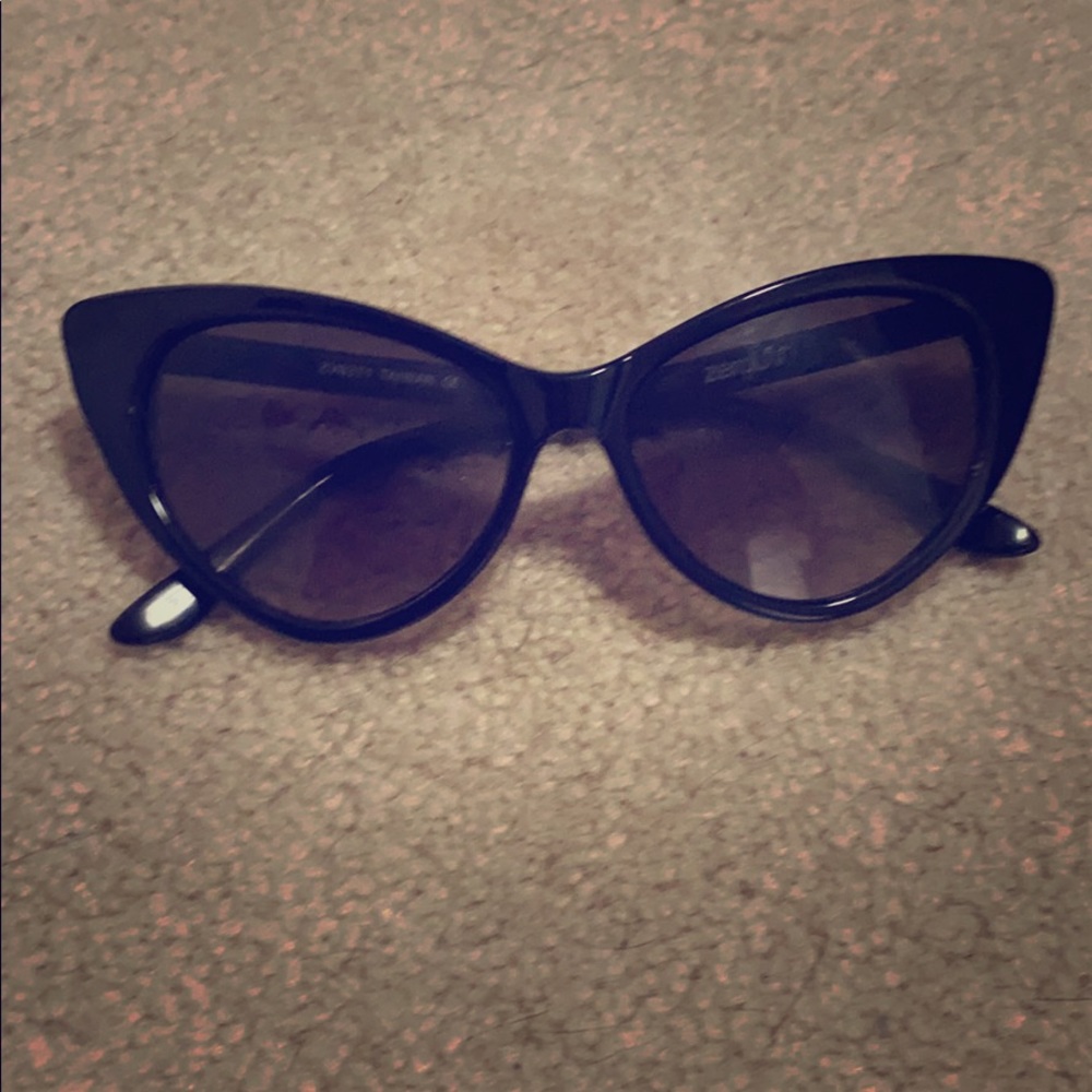 Women’s Cat Sunglasses